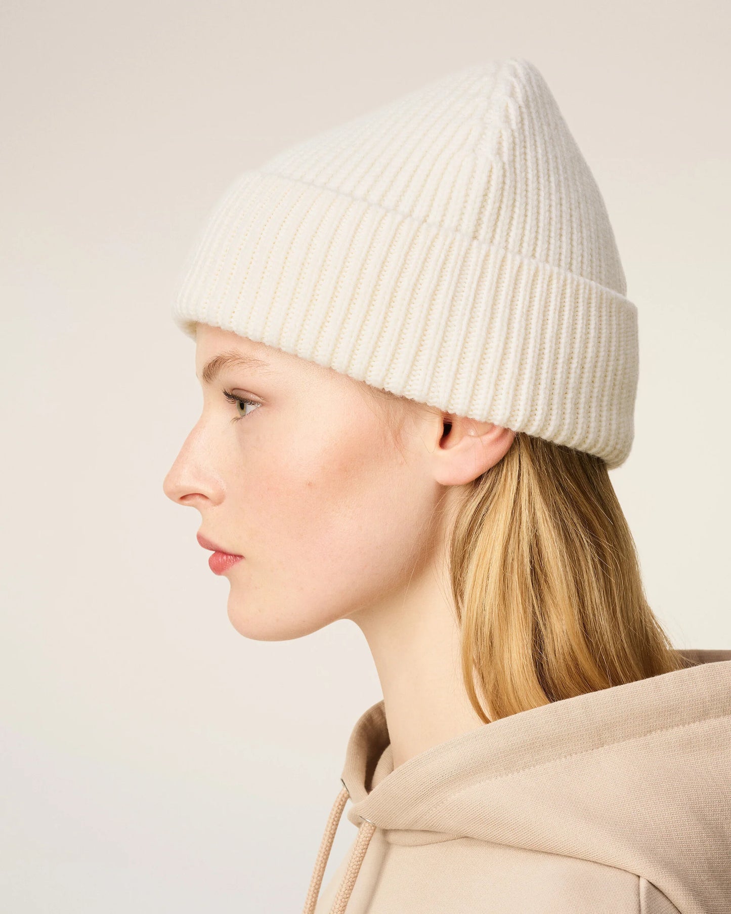 Ami Bonnet Blanc