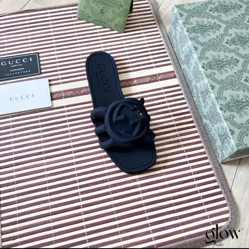 Gucci - Interlocking G slide