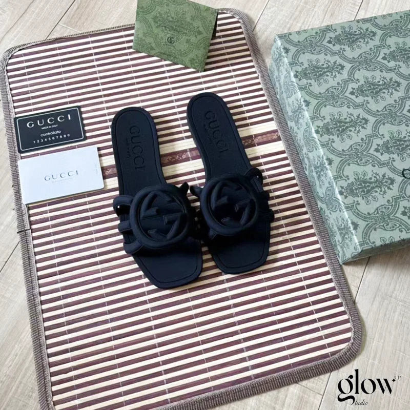 Gucci - Interlocking G slide