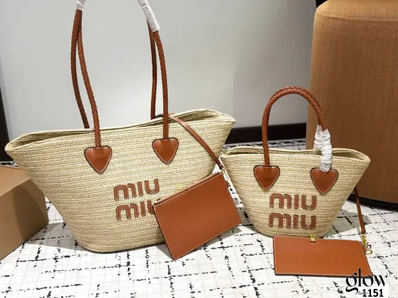 Miu miu - Grand shopping bag en raphia et cuir