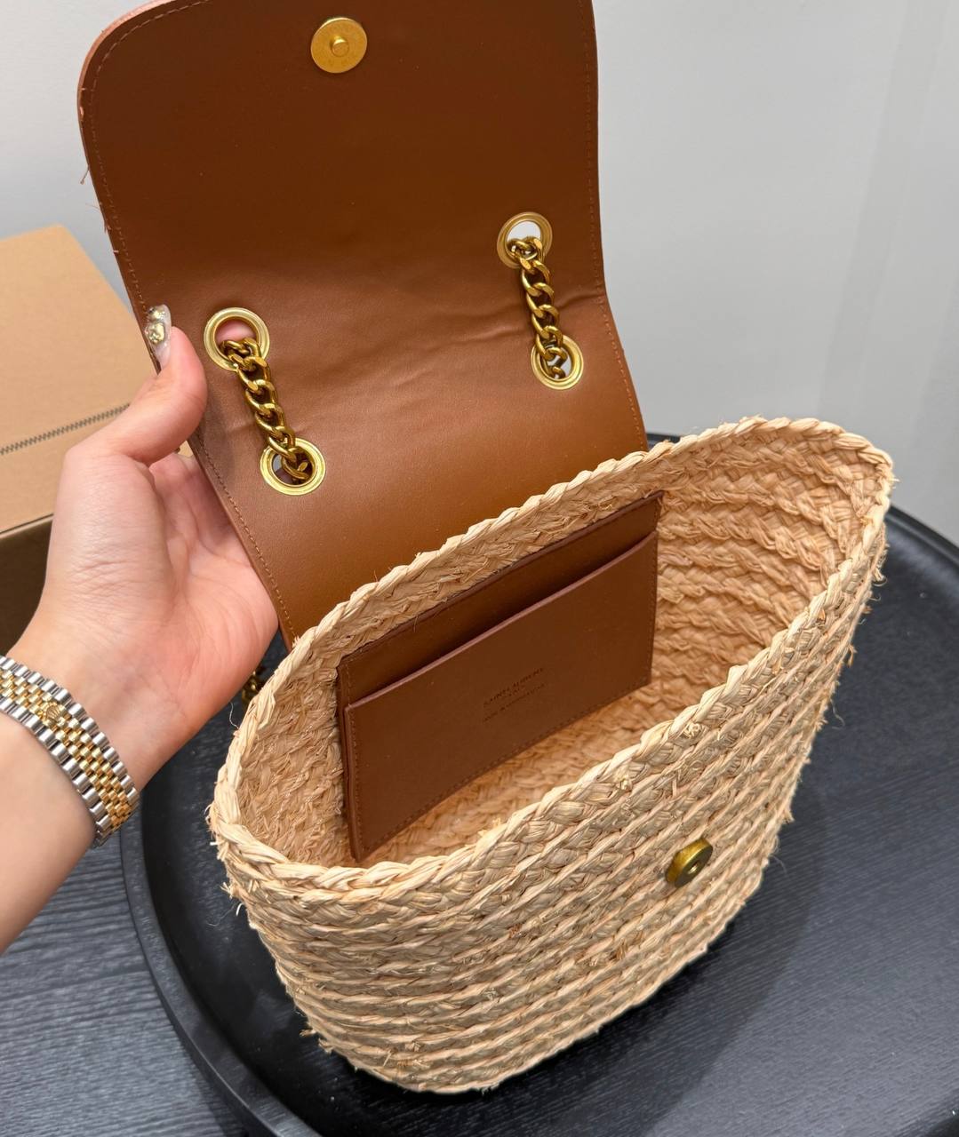 YSL - Sac porté épaule en raphia à finitions en cuir Manon Mini