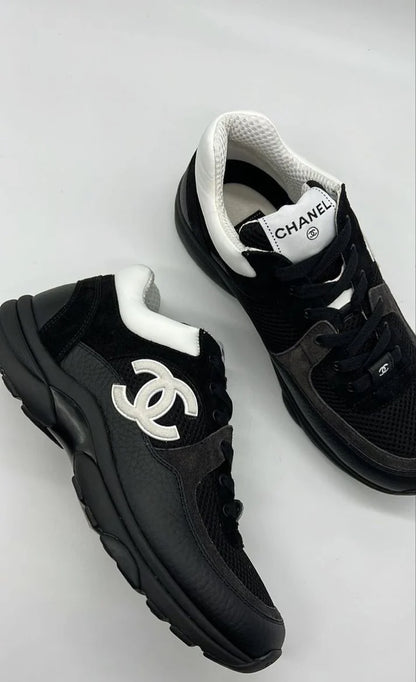 Chanel Runner Noir et Blanc