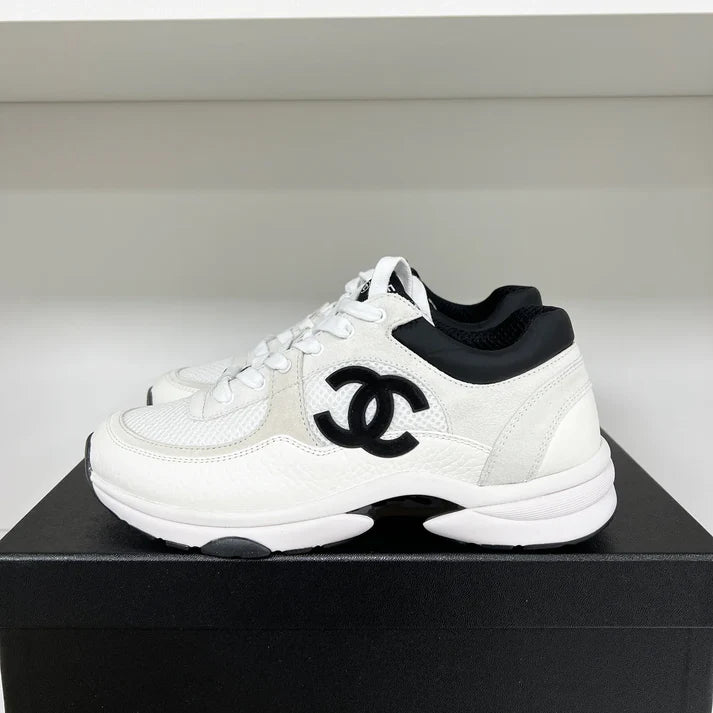 Chanel Runner Blanc et Noir