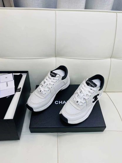 Chanel Runner Blanc et Noir
