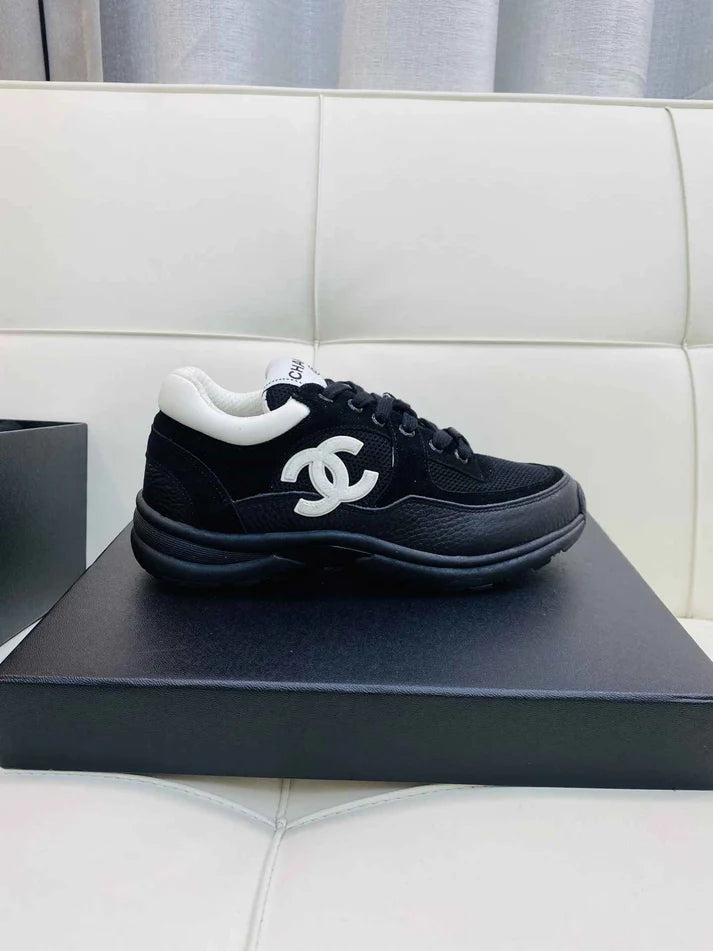 Chanel Runner Noir et Blanc