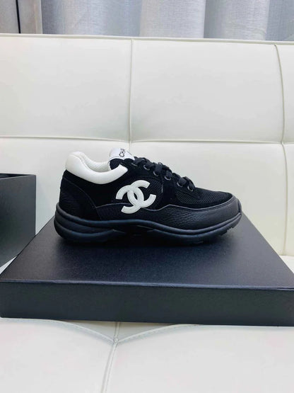 Chanel Runner Noir et Blanc