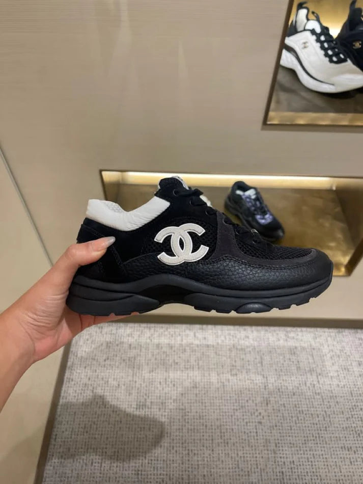 Chanel Runner Noir et Blanc