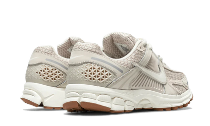Nike Zoom Vomero 5 Light Orewood Brown