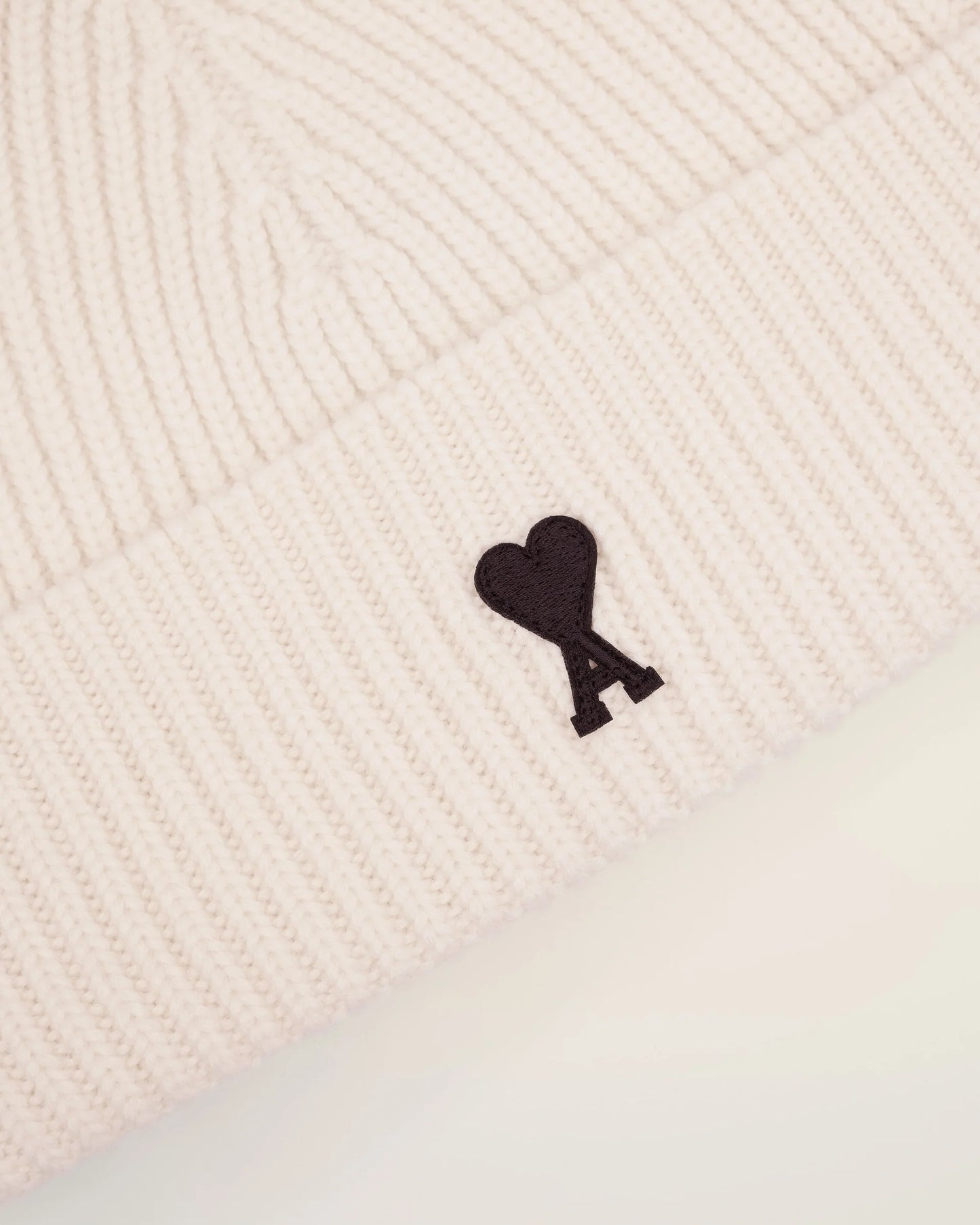 Ami Bonnet Blanc