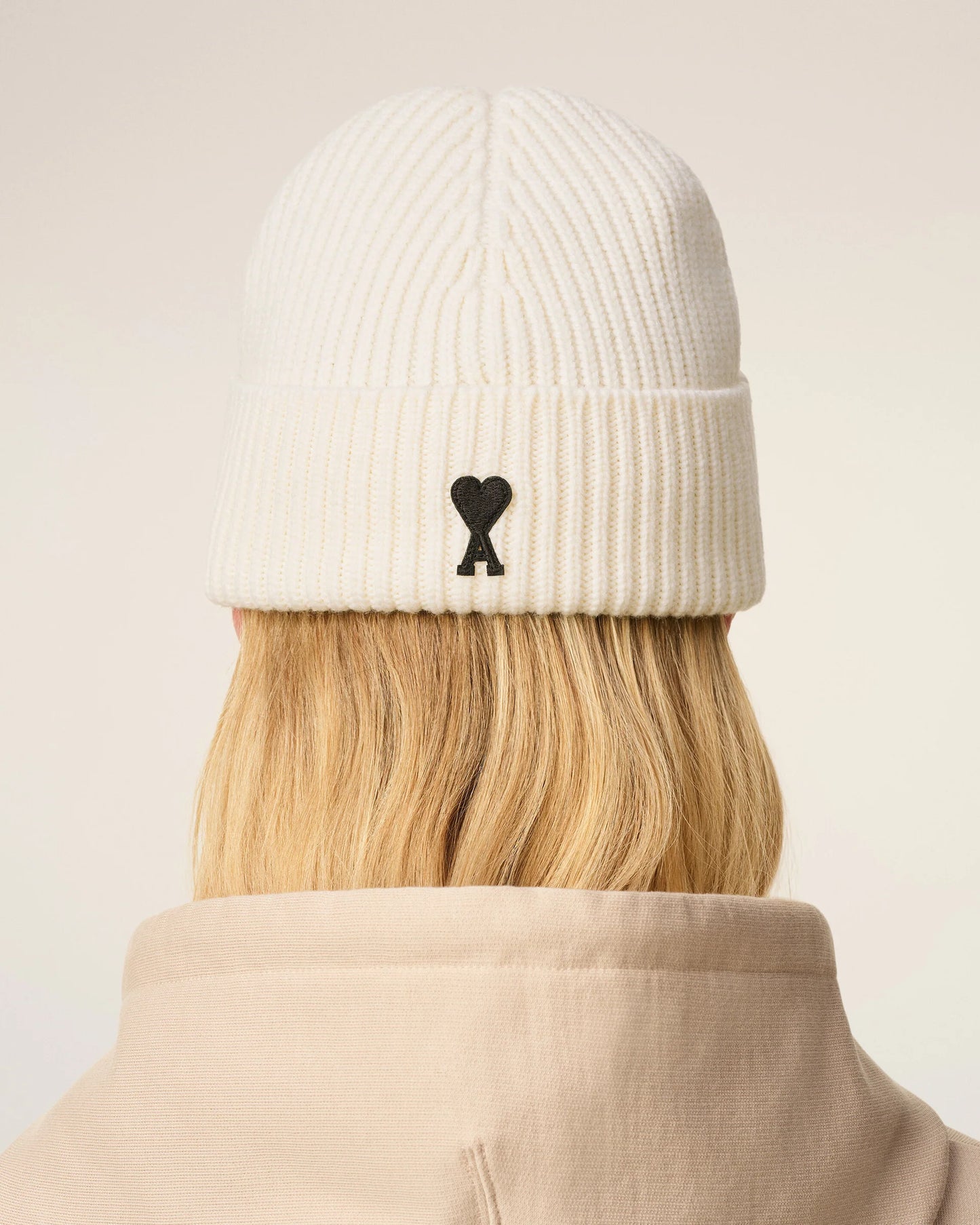 Ami Bonnet Blanc