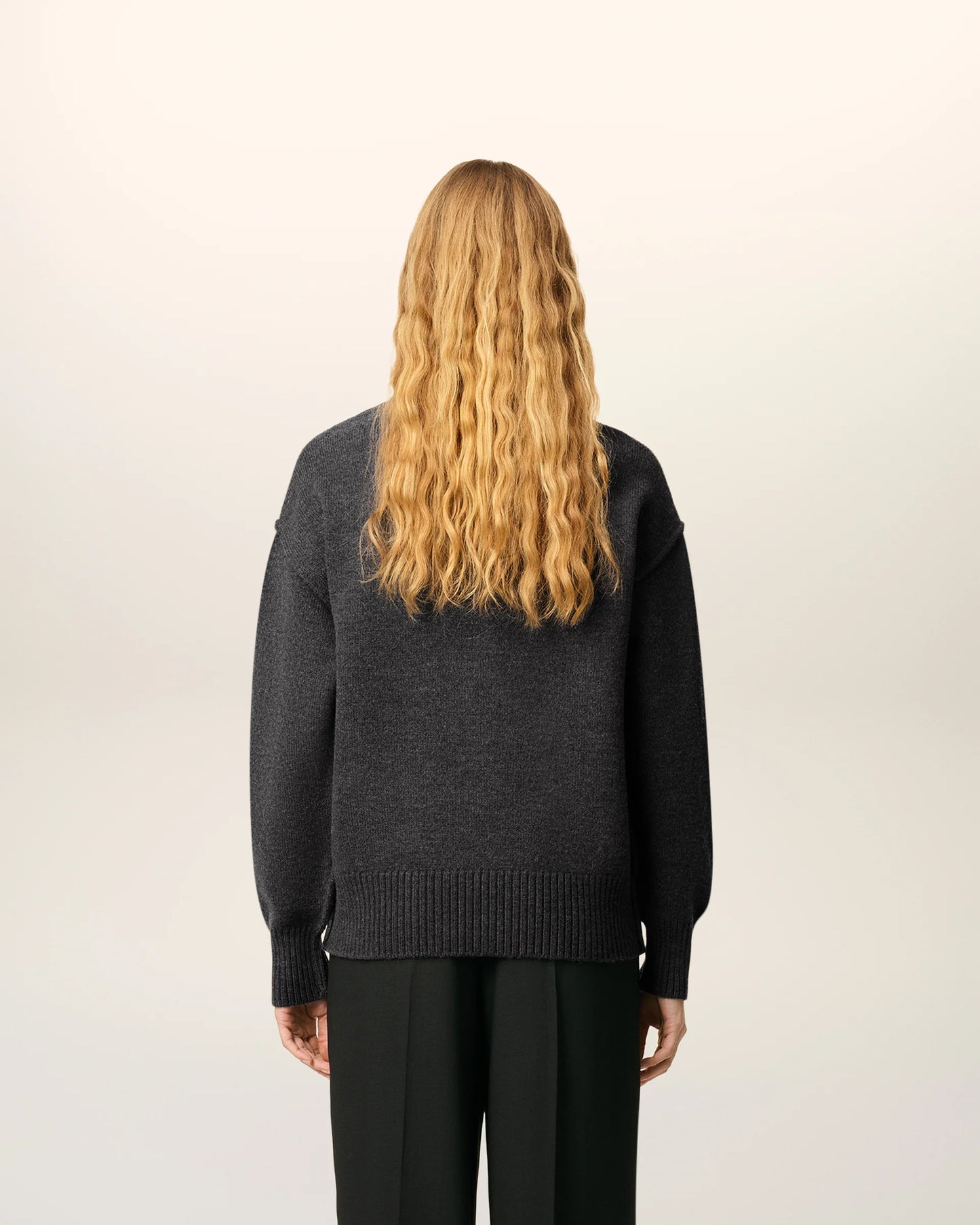 Ami Pull Gris Col Rond  En Laine Gris chine Noir
