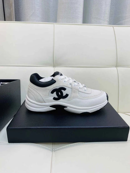Chanel Runner Blanc et Noir