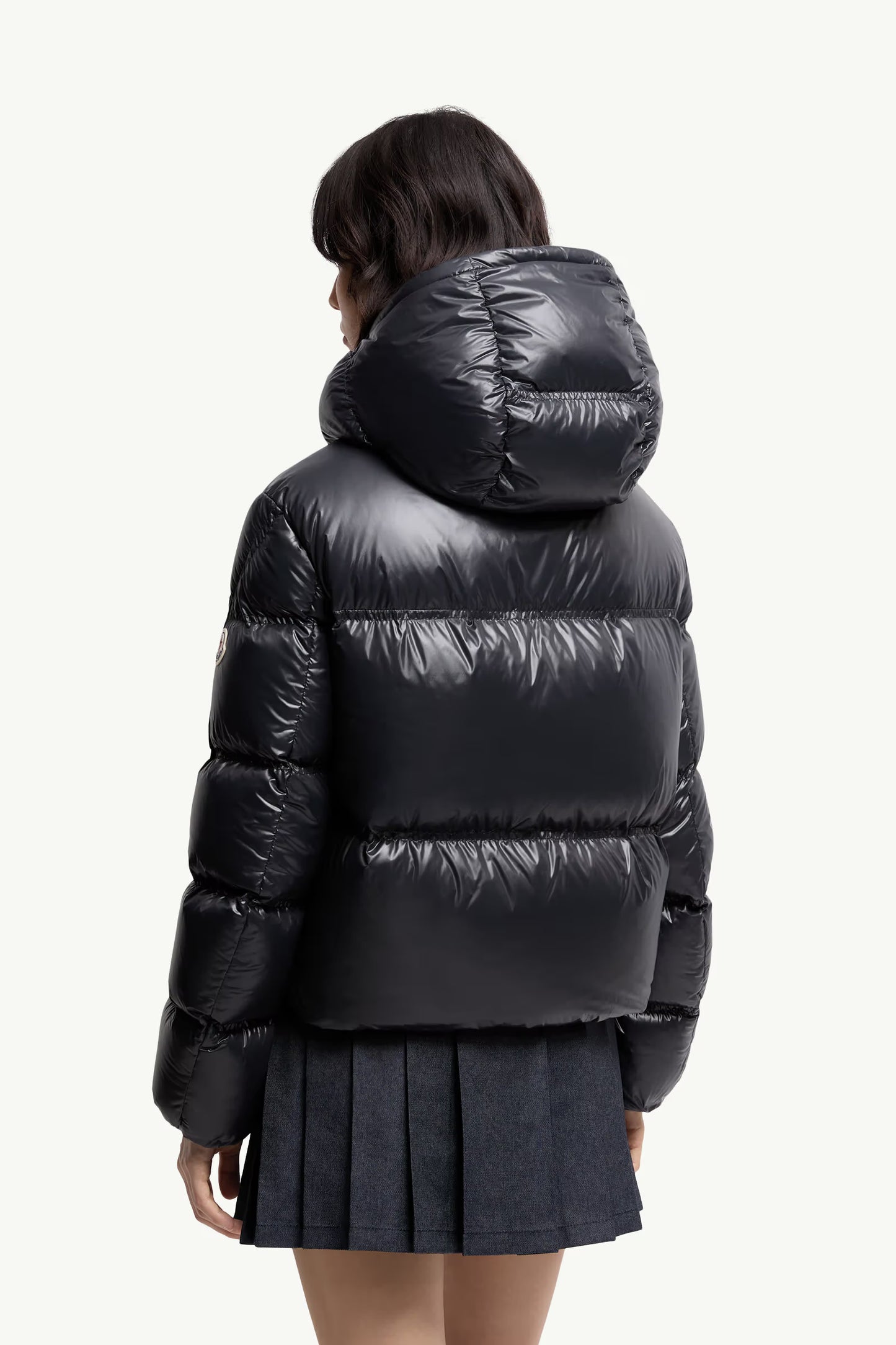 Moncler - Doudoune courte à capuche et matelassage carré