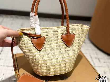 Miu miu - Grand shopping bag en raphia et cuir